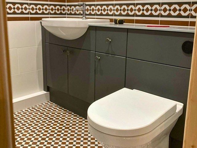 bathroom-installers-14-kireth-ai